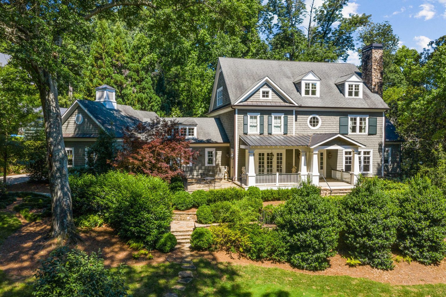 White Vs Black Windows Pros & Cons. Which Is Best?