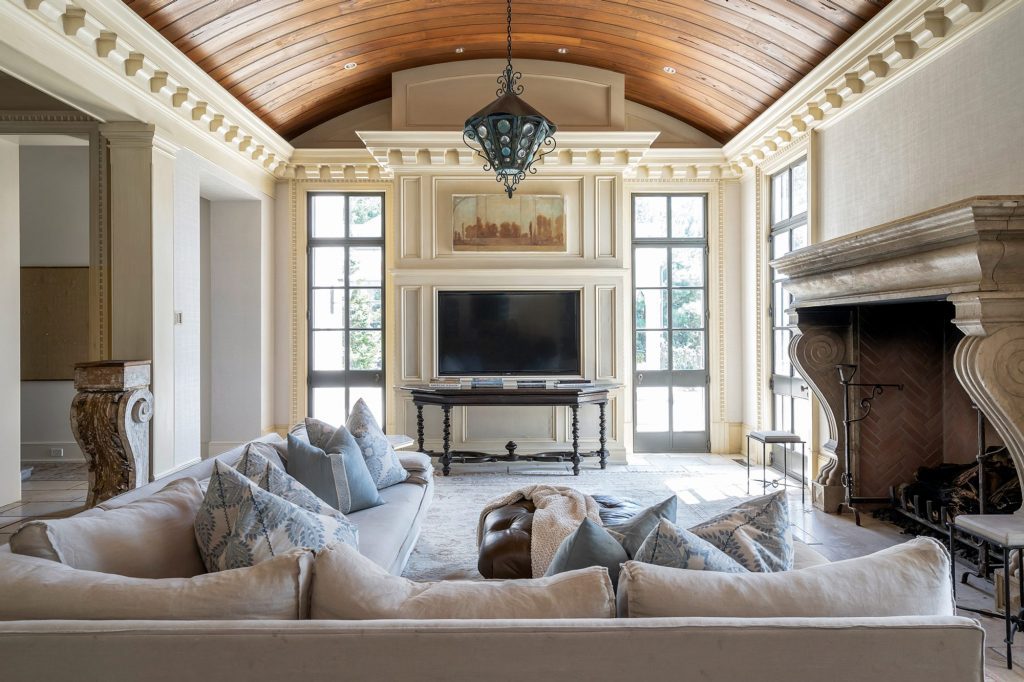 White Vs Black Windows Pros & Cons. Which Is Best?