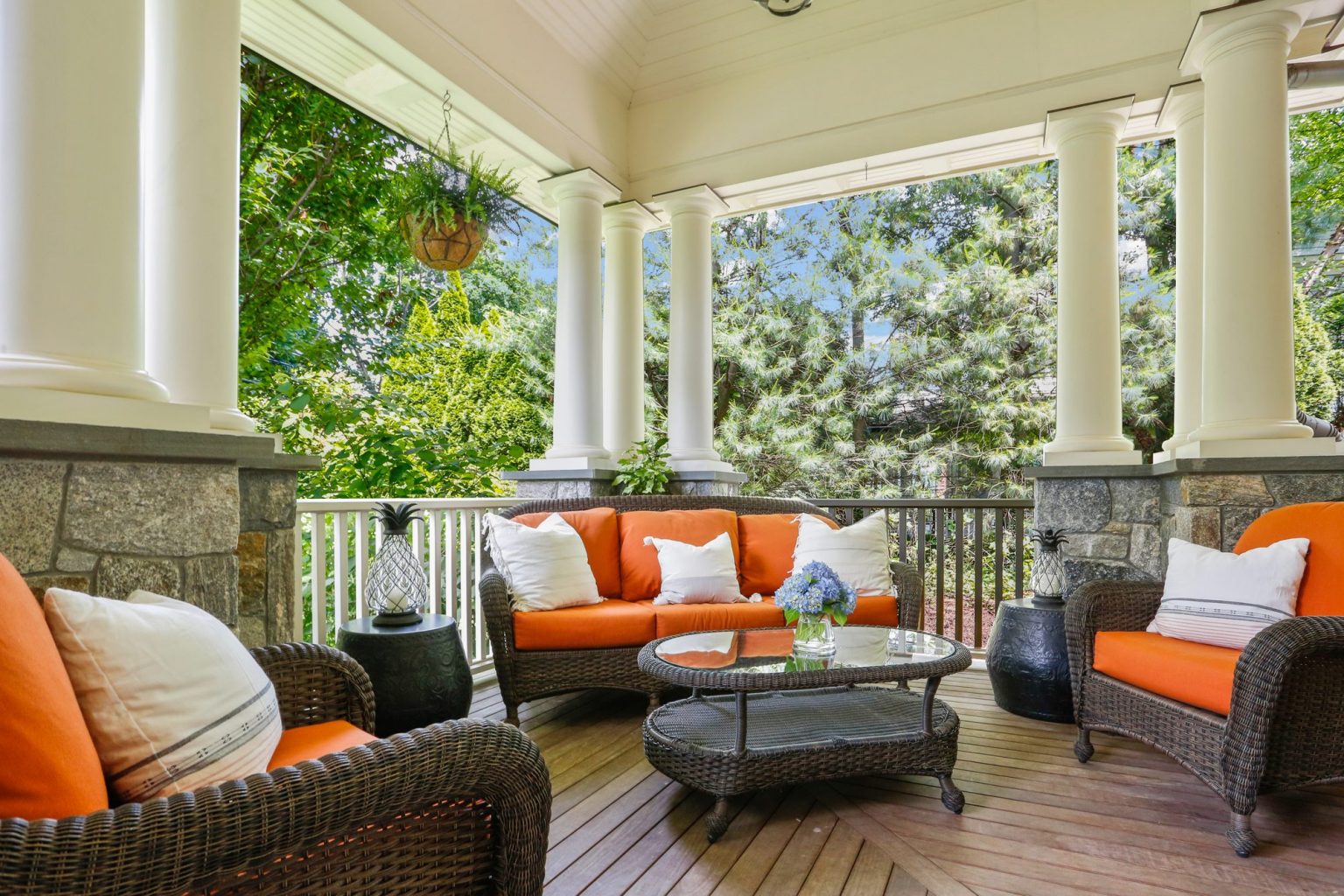 Can Indoor Pillows Be Used Outdoors? Waterproofing