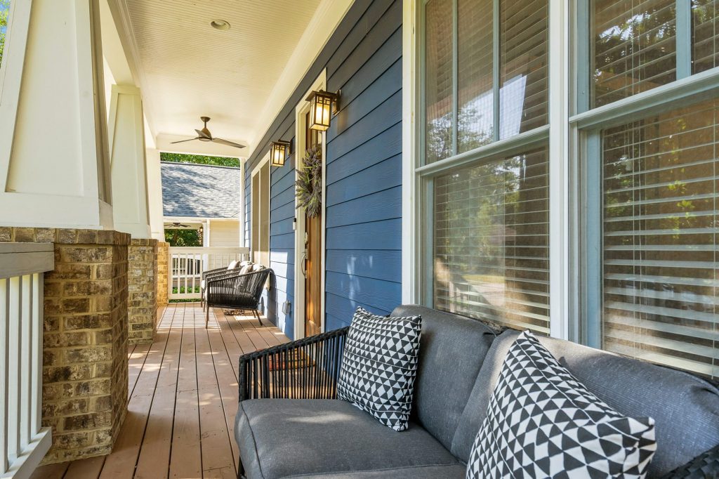 Can Indoor Pillows Be Used Outdoors? Waterproofing