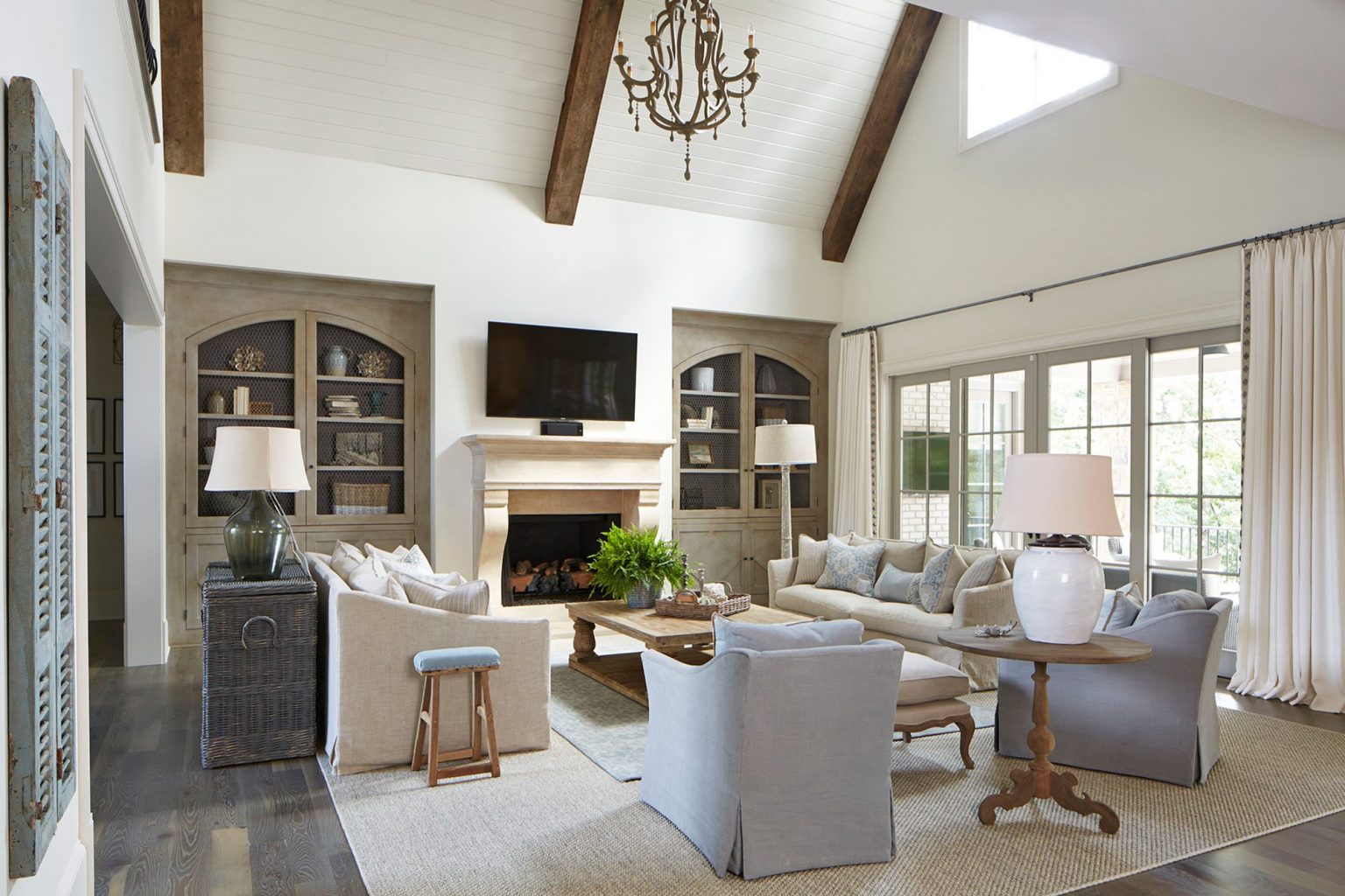 Vaulted Ceilings Pros and Cons | Are They Worth It?