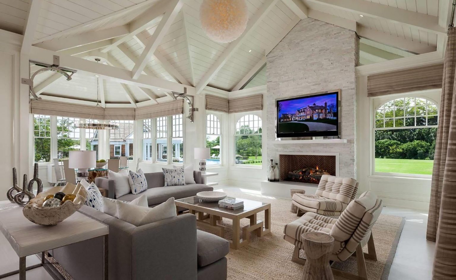 Vaulted Ceilings Pros and Cons Are They Worth It?