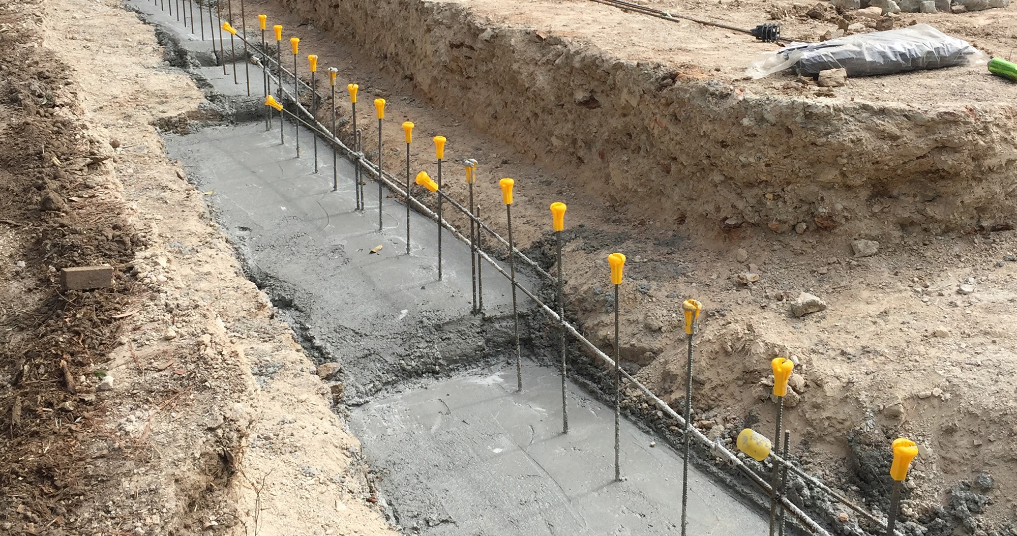 concrete footings with rebar