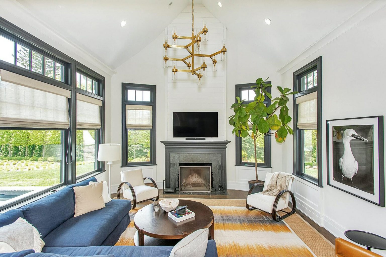 Do Black Windows Fade? Fiberglass, UPVC & Aluminum.