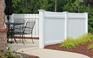 can you move a white vinyl fence