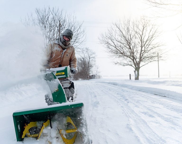 How To Use Starter Fluid On A Snowblower